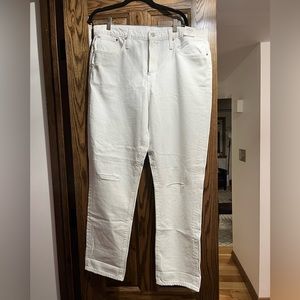 Ladies J. Crew White Slouchy Boyfriend Jeans 32T
